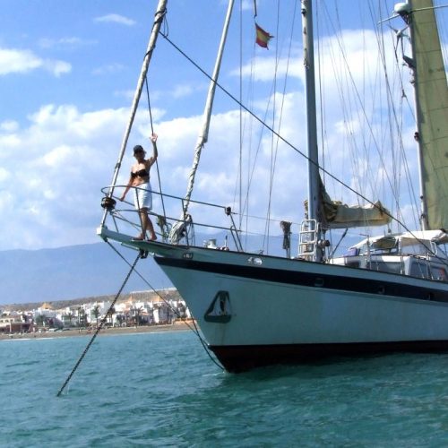 Judi in bowsprit